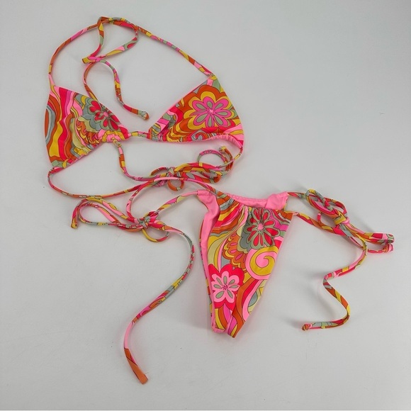Frankie’s Bikinis X Hailee Steinfeld String Bikini Set Medium Bottom Small Top - Picture 2 of 4